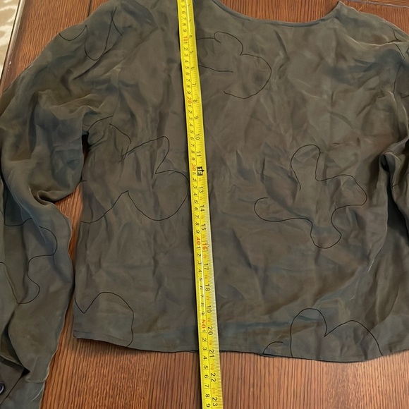 Madewell Brushed Ruched-Front Top size 8. Cupro and viscose. Green - Picture 7 of 8